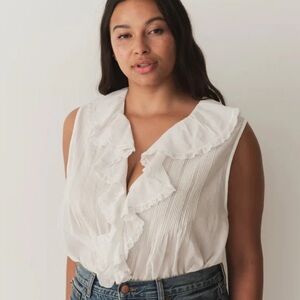 Doen White XL Hilda in Salt White Ruffled Women's blouse In soft, organic cotton